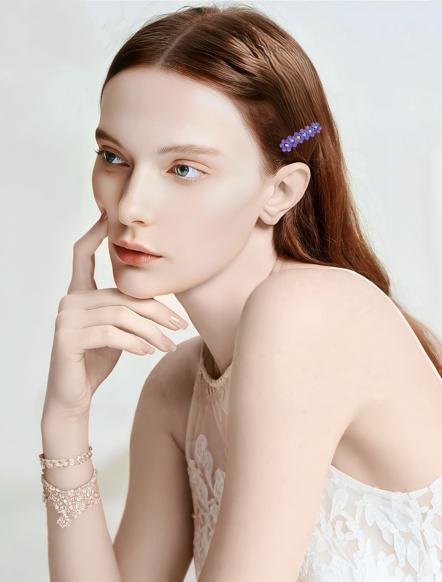 Petite Bloom Magnetic Clip · Silver Grace - MOGHANT