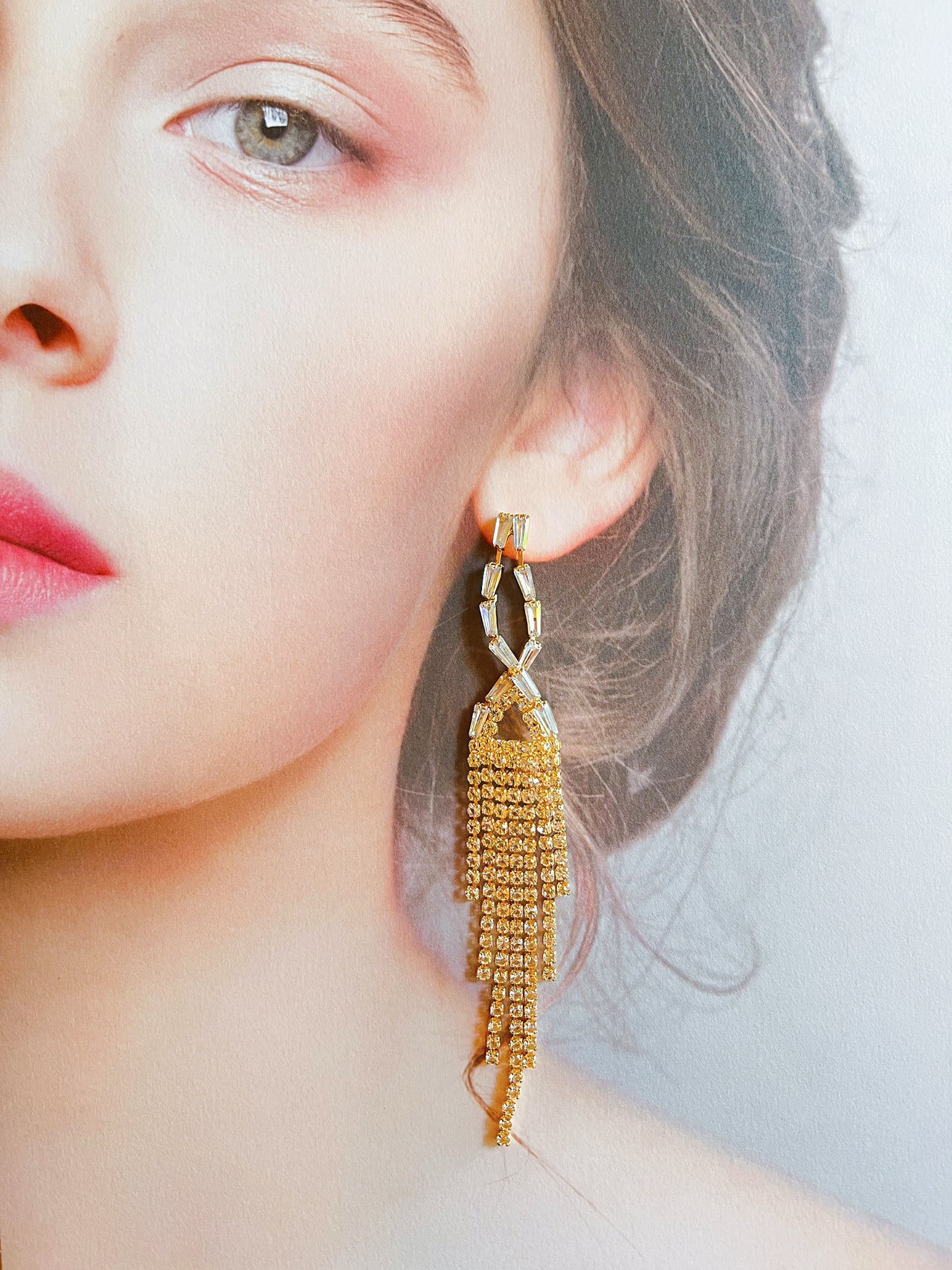 Pluie de Cristal · Crystal Rainfall Earrings