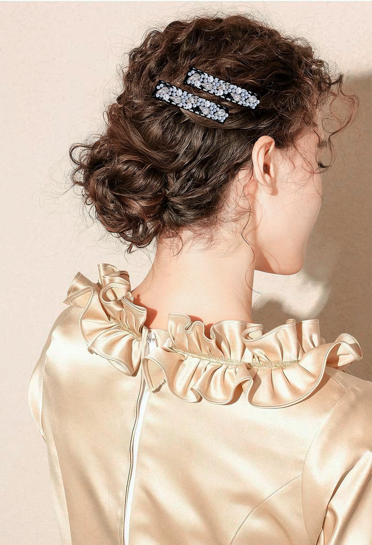 Midnight Lace Pearl Veil · Alligator Clip