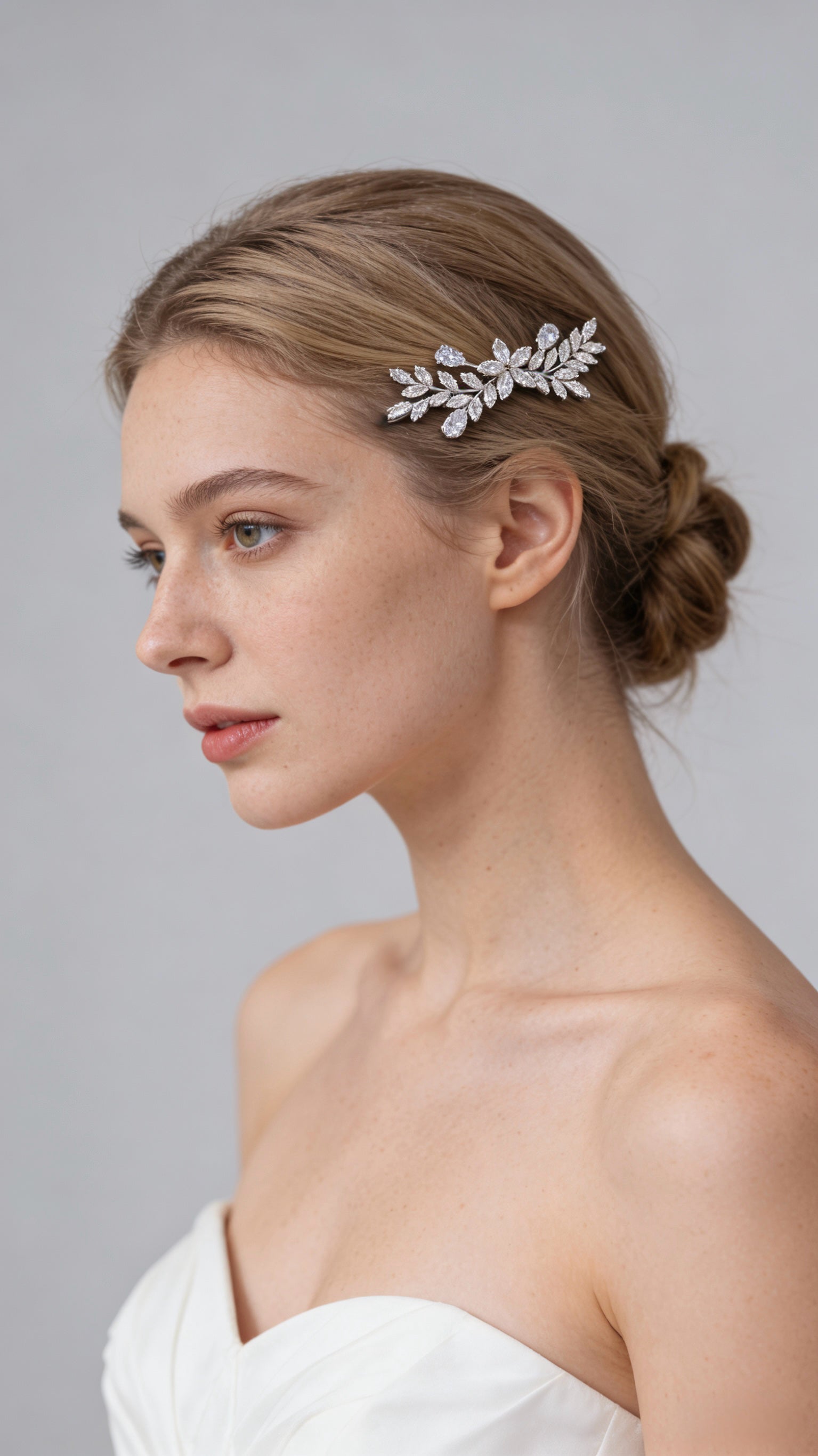 Aurora Blossom Grace Bridal Hair Comb - MOGHANT