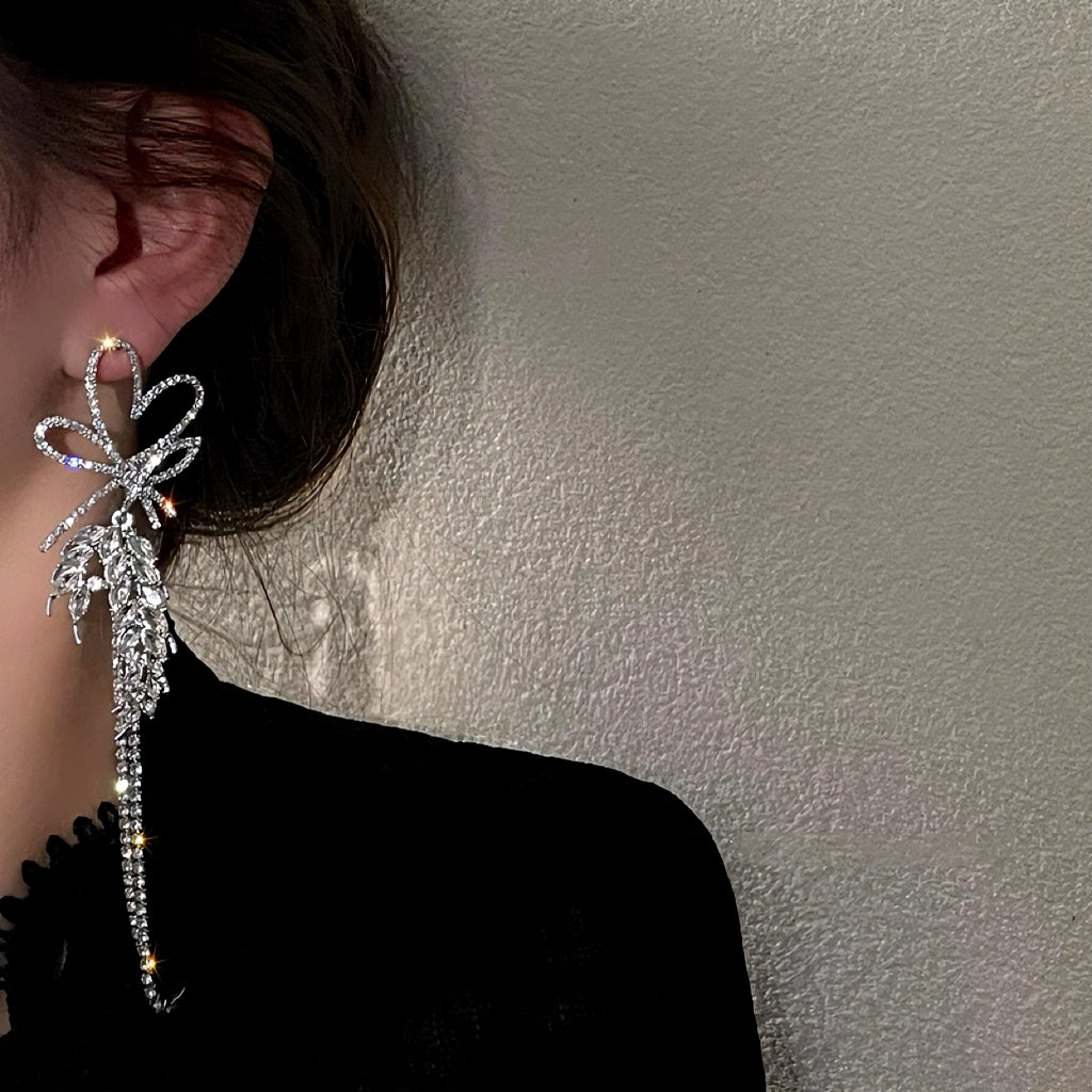 Élégance Enlacée · Heartleaf Tassel Earrings
