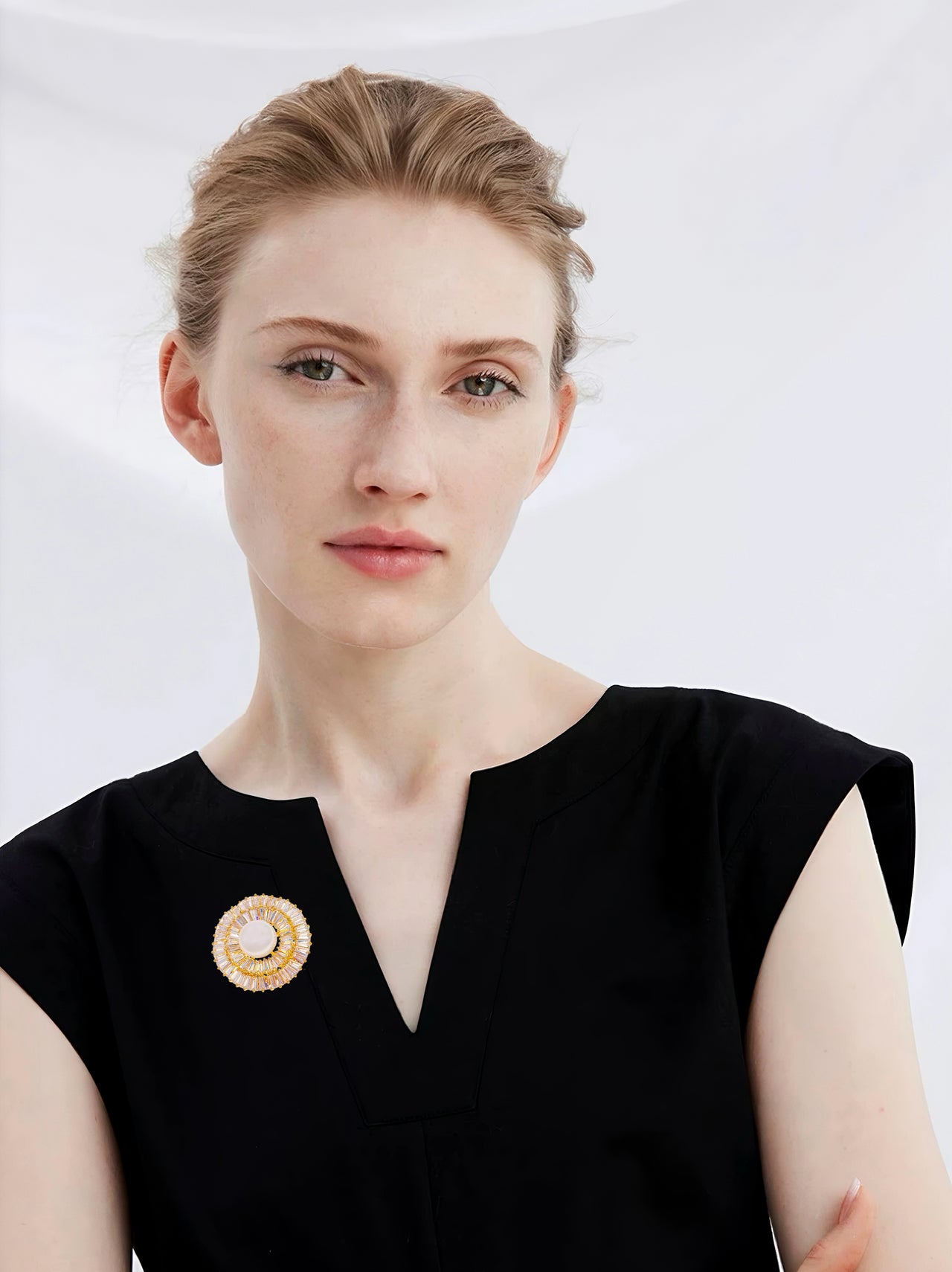 Étoile Brillante  Luminous Star Brooch